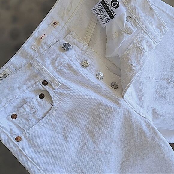 Levi's White Wedgie Fit Ankle Jeans size 25 - Picture 9 of 16